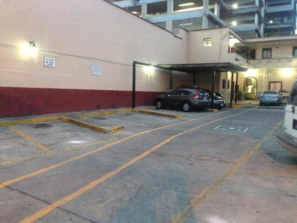 Hotel Gallo Rubio Guadalajara Exterior foto